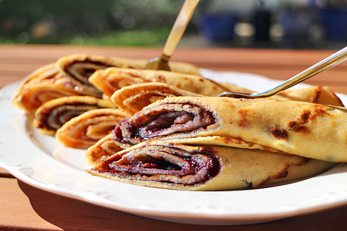 Low Carb Rezept Crepes mit Kokosmehl Foodonauten de Low Carb Rezept Crepes mit Kokosmehl Foodonauten de