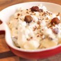 Low Carb Frühstück | Hüttenkäse mit Birne und Haselnüssen