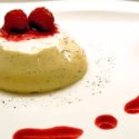 Low Carb Rezept (Süßspeise) - Panna Cotta mit Himbeeren