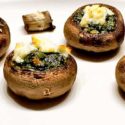 Low Carb Rezept - Gefüllte Champignons mit Bärlauchpesto