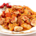 Low Carb Rezept | Kürbis-Ragout mit knusprigen Putenwürfeln