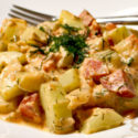 Low Carb Rezept - Schmorgurken-Cabanossi-Pfanne mit Dillsauce