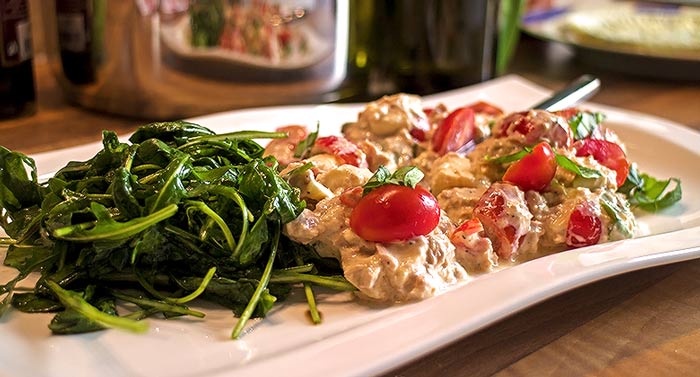Low Carb Rezept Sommerlicher Thunfisch Tomaten Salat Low Carb Rezept Sommerlicher Thunfisch Tomaten Salat