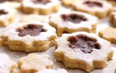 Low Carb Linzer Plätzchen mit Marmelade