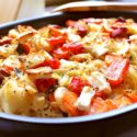Low Carb Sauerkraut-Salami-Auflauf mit Feta überbacken