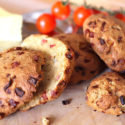 Low Carb Zwiebel-Speck-Brötchen mit Goldleinmehl